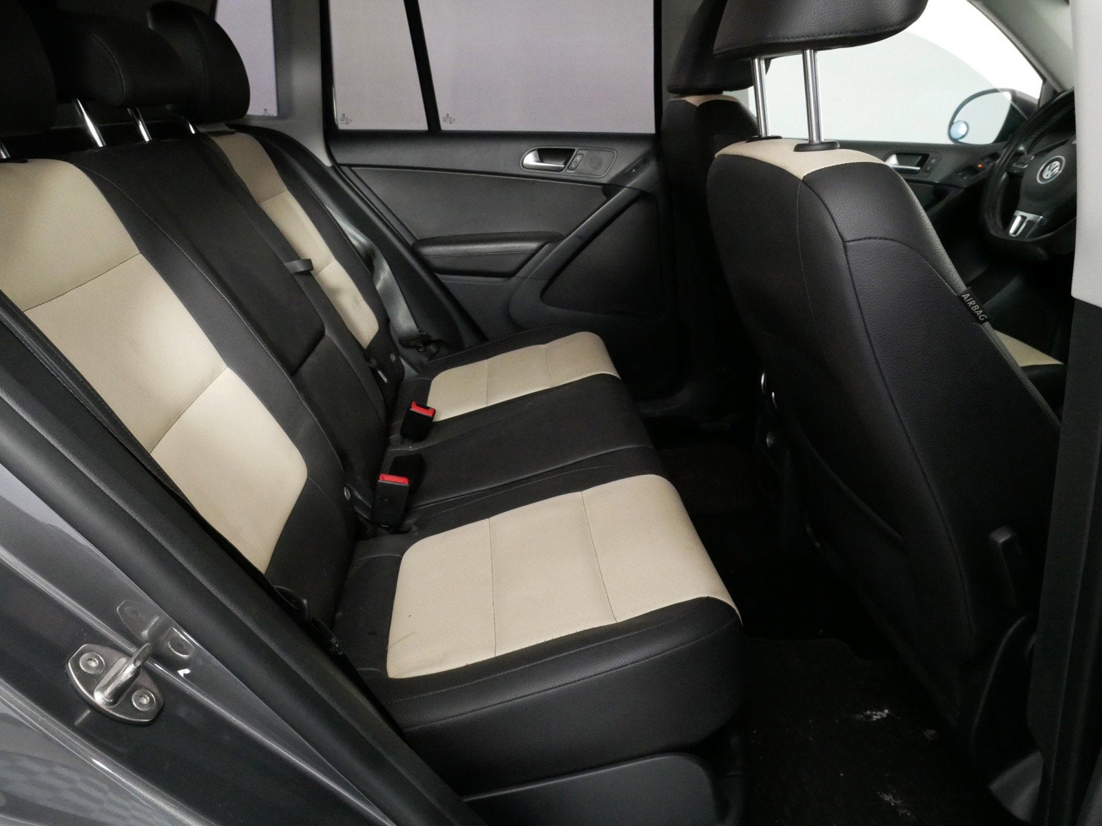 2016 Volkswagen Tiguan S *CLEAN CARFAX!*