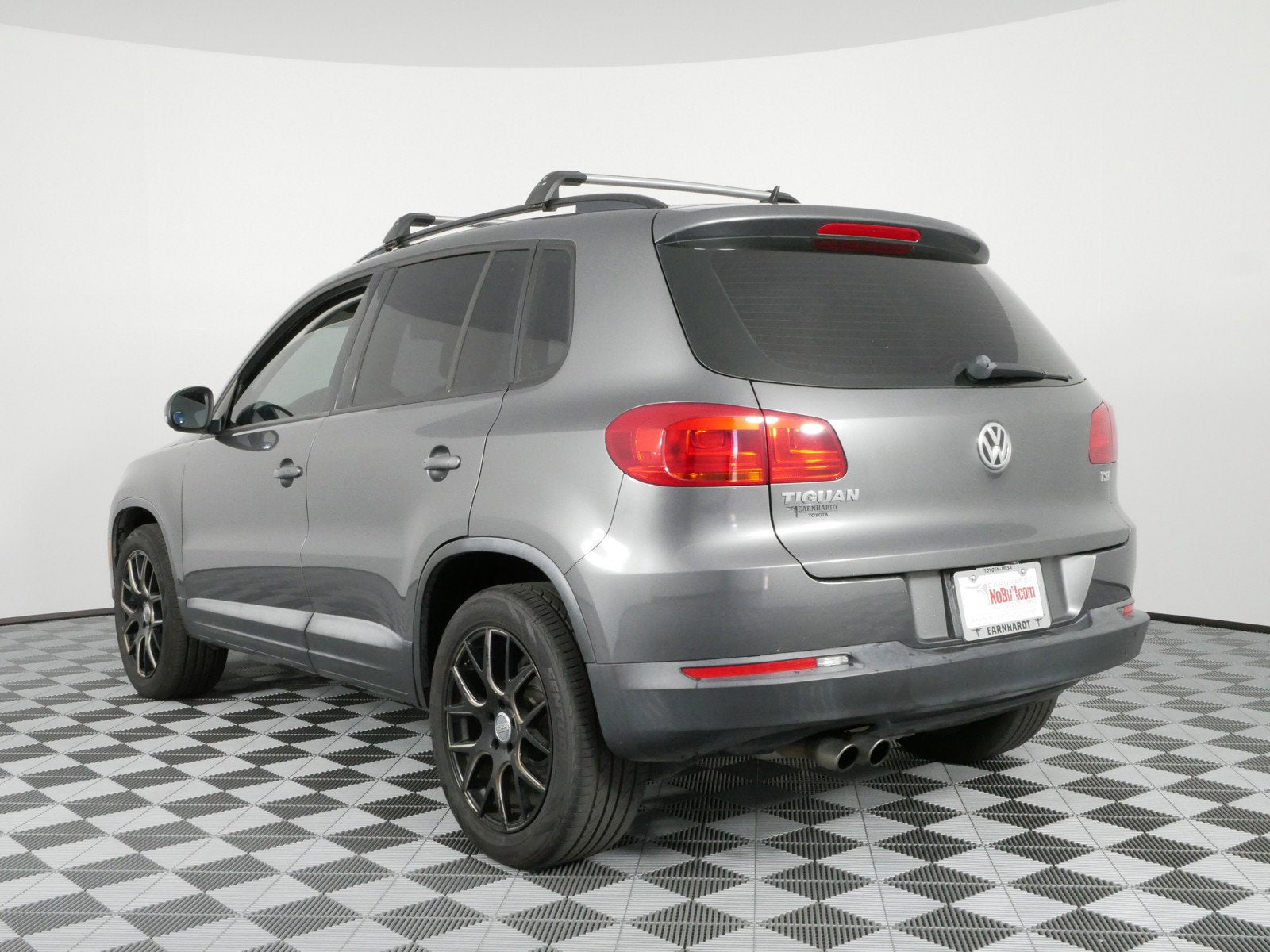 2016 Volkswagen Tiguan S *CLEAN CARFAX!*