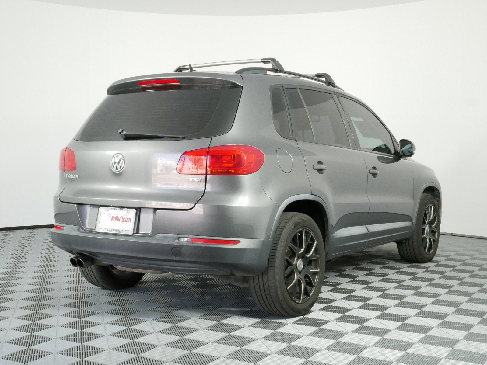 2016 Volkswagen Tiguan S *CLEAN CARFAX!*