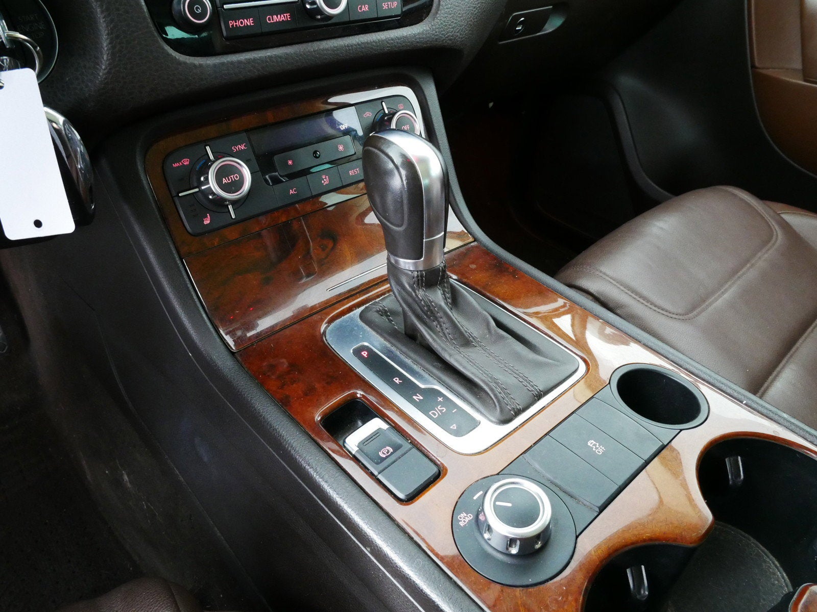 2013 Volkswagen Touareg Lux AWD *1 OWNER!*