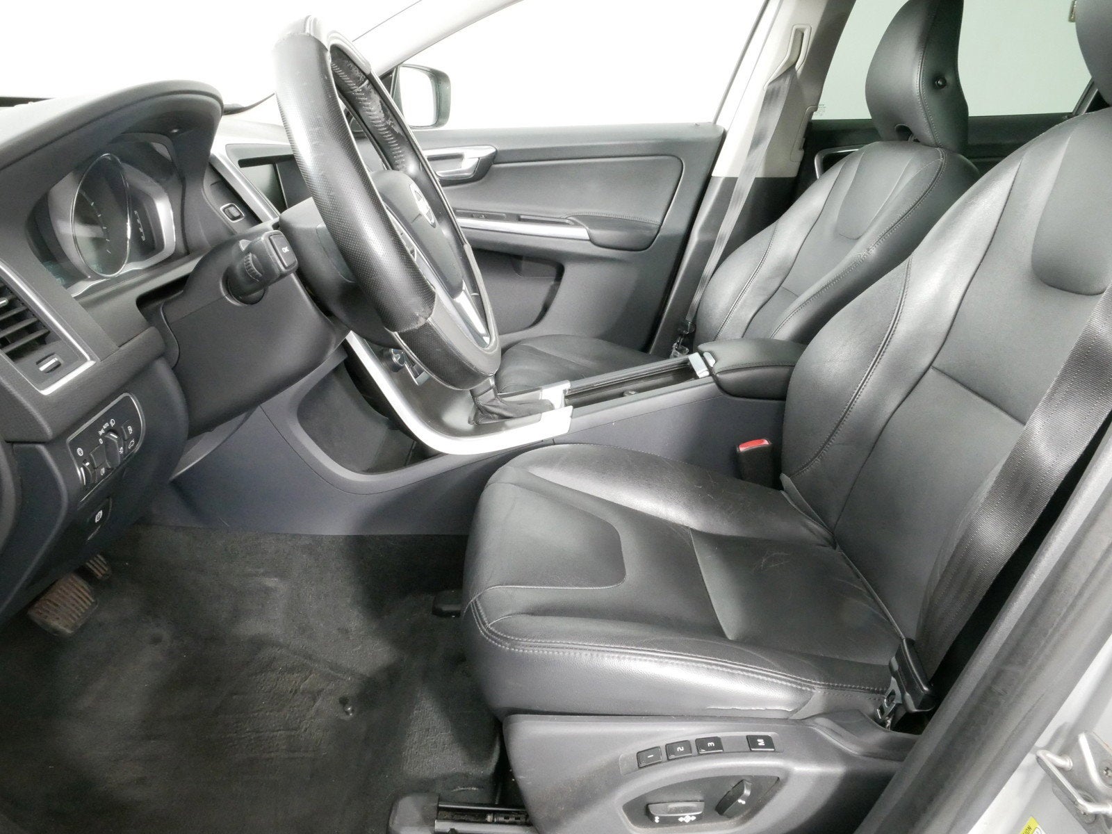 2015 Volvo XC60 T5 Drive-E Premier *WELL MAINTAINED!*