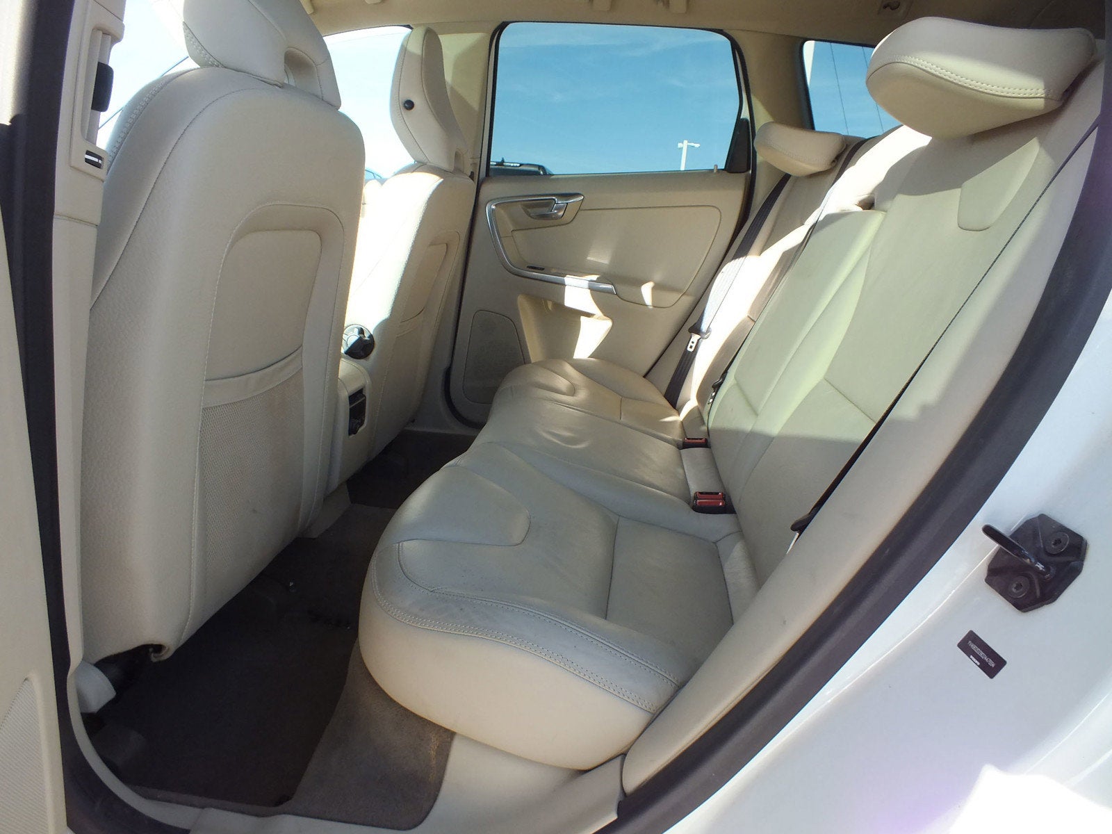 2013 Volvo XC60 T6 AWD *AFFORDABLE SUV!*