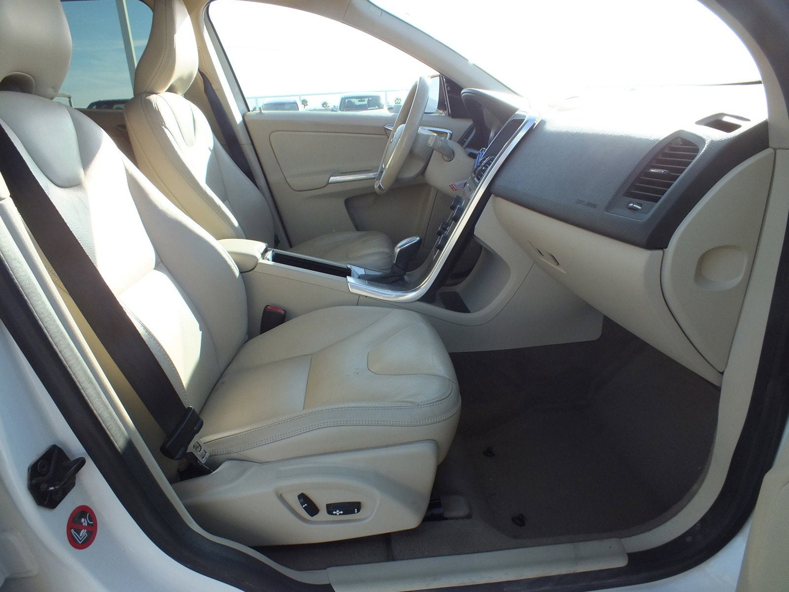 2013 Volvo XC60 T6 AWD *AFFORDABLE SUV!*