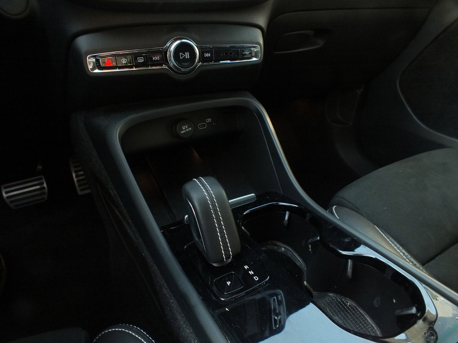 2021 Volvo XC40 P8 Recharge AWD *1-OWNER*