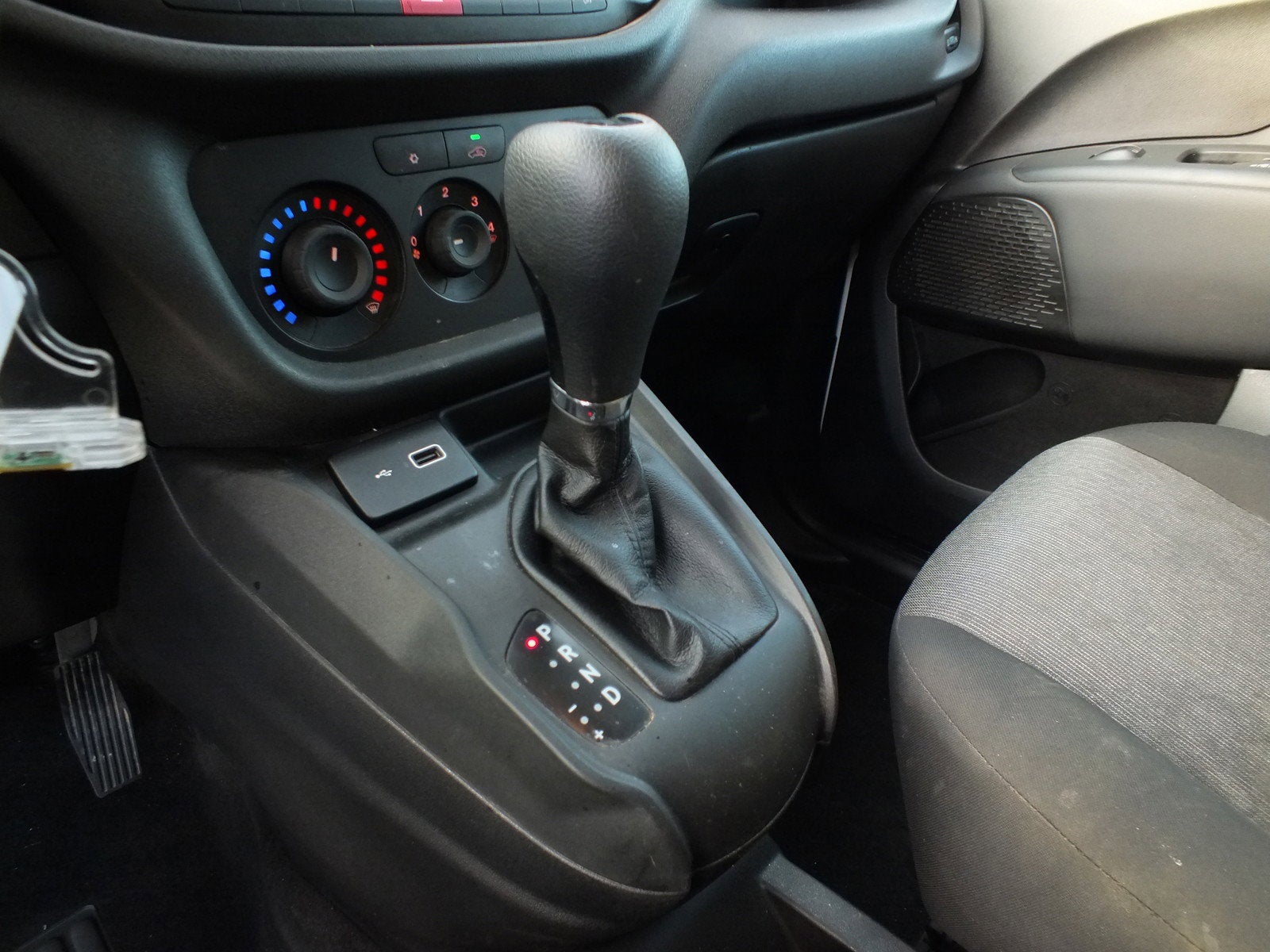 2022 RAM ProMaster City Cargo Van Tradesman Van FWD *1-OWNER, CLEAN CARFAX!*