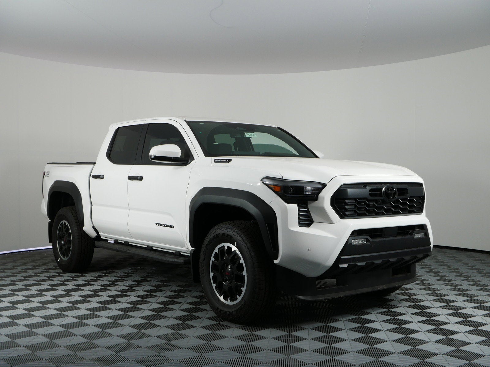 2026 Toyota Tacoma i-FORCE MAX Tacoma TRD Off-Road