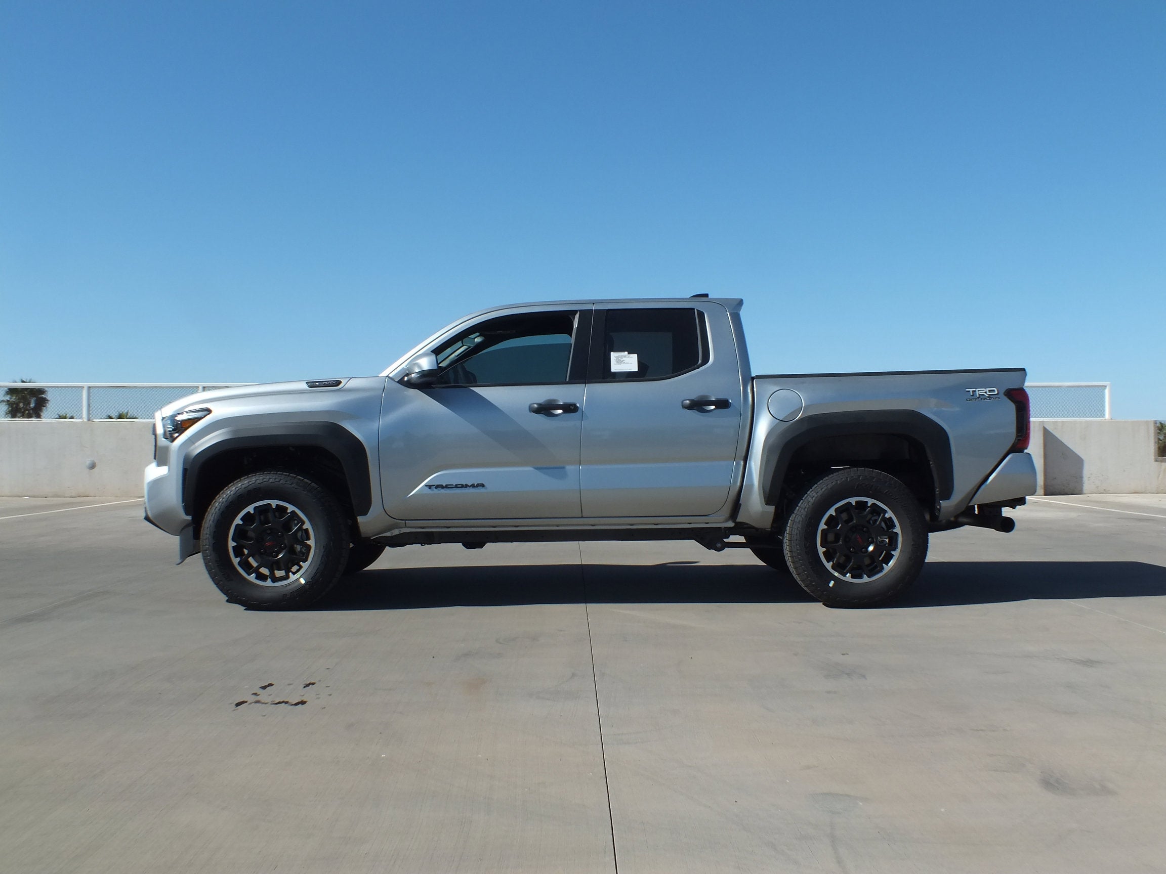 2026 Toyota Tacoma i-FORCE MAX Tacoma TRD Off-Road