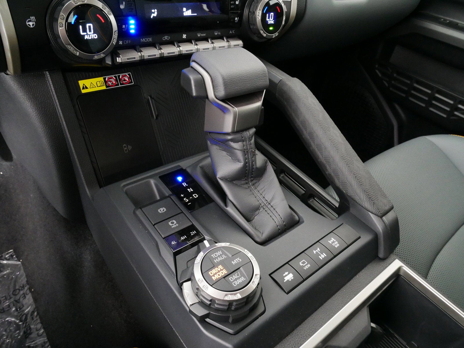 2026 Toyota Tacoma i-FORCE MAX Tacoma Trailhunter