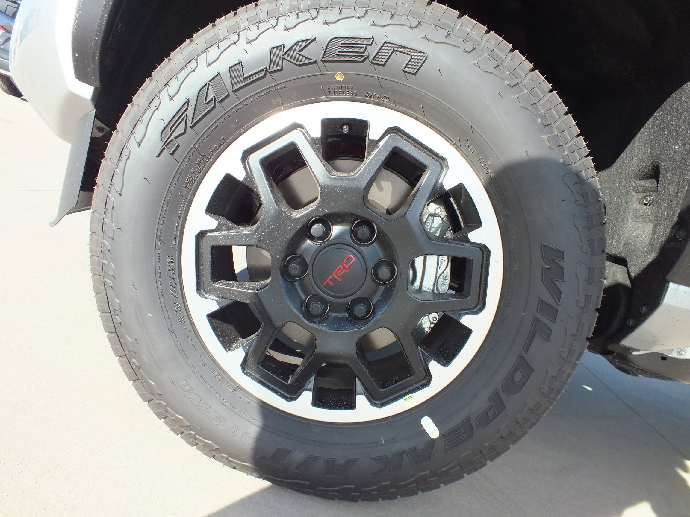 2026 Toyota Tacoma i-FORCE MAX Tacoma TRD Off-Road