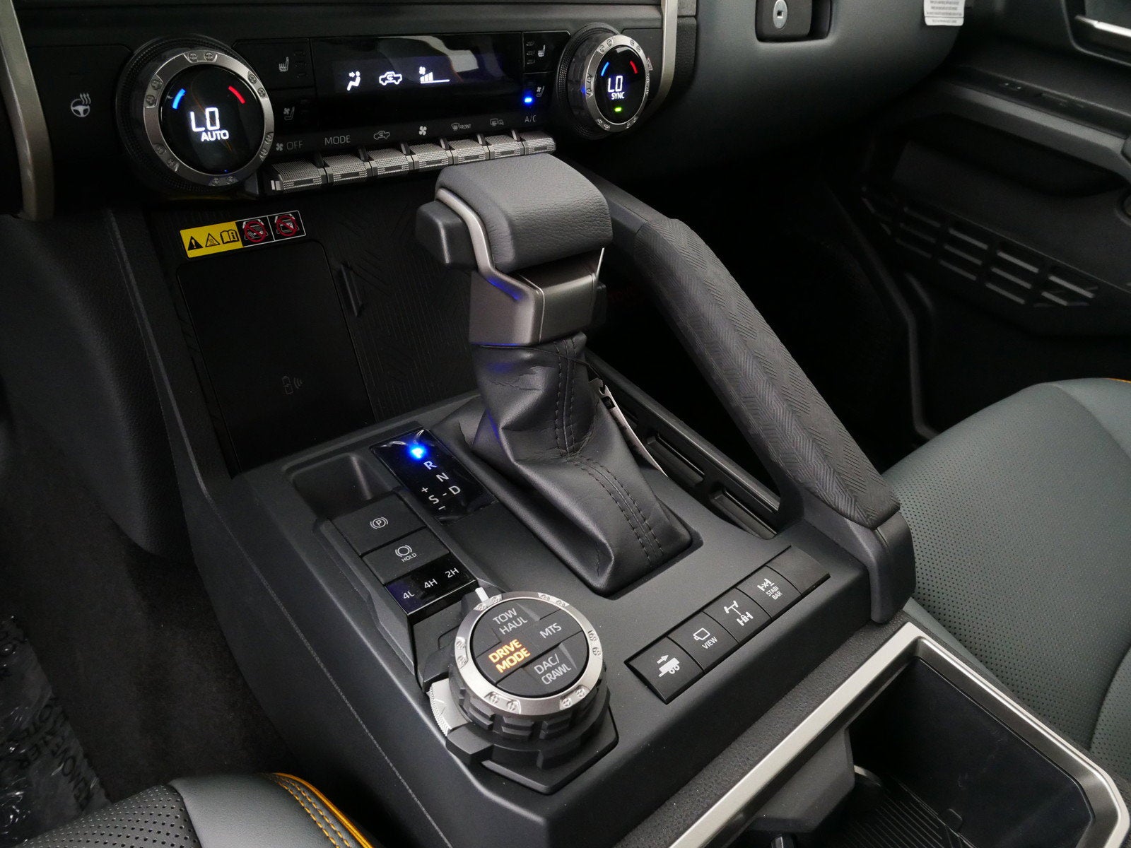 2026 Toyota Tacoma i-FORCE MAX Tacoma Trailhunter