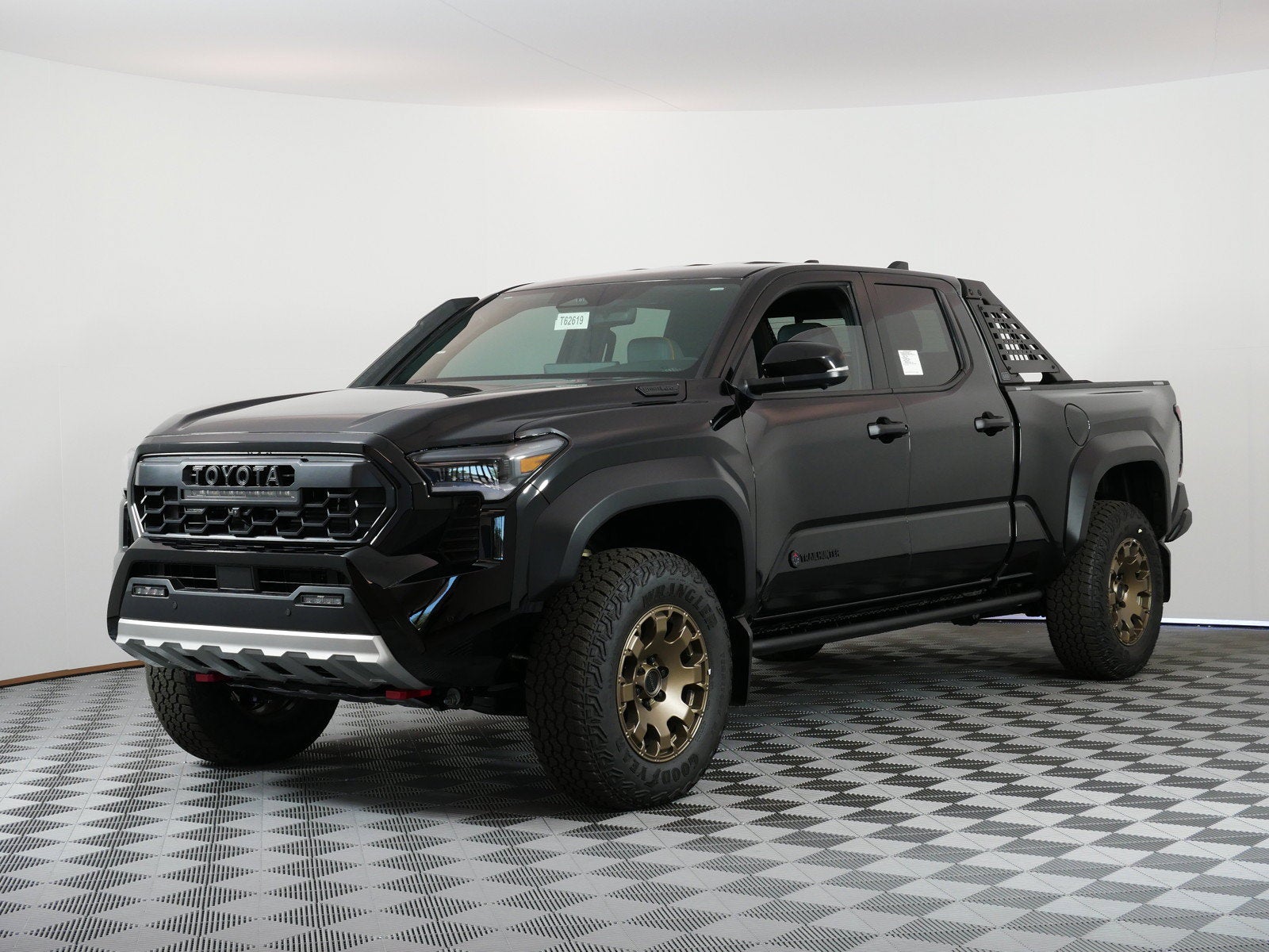 2026 Toyota Tacoma i-FORCE MAX Tacoma Trailhunter