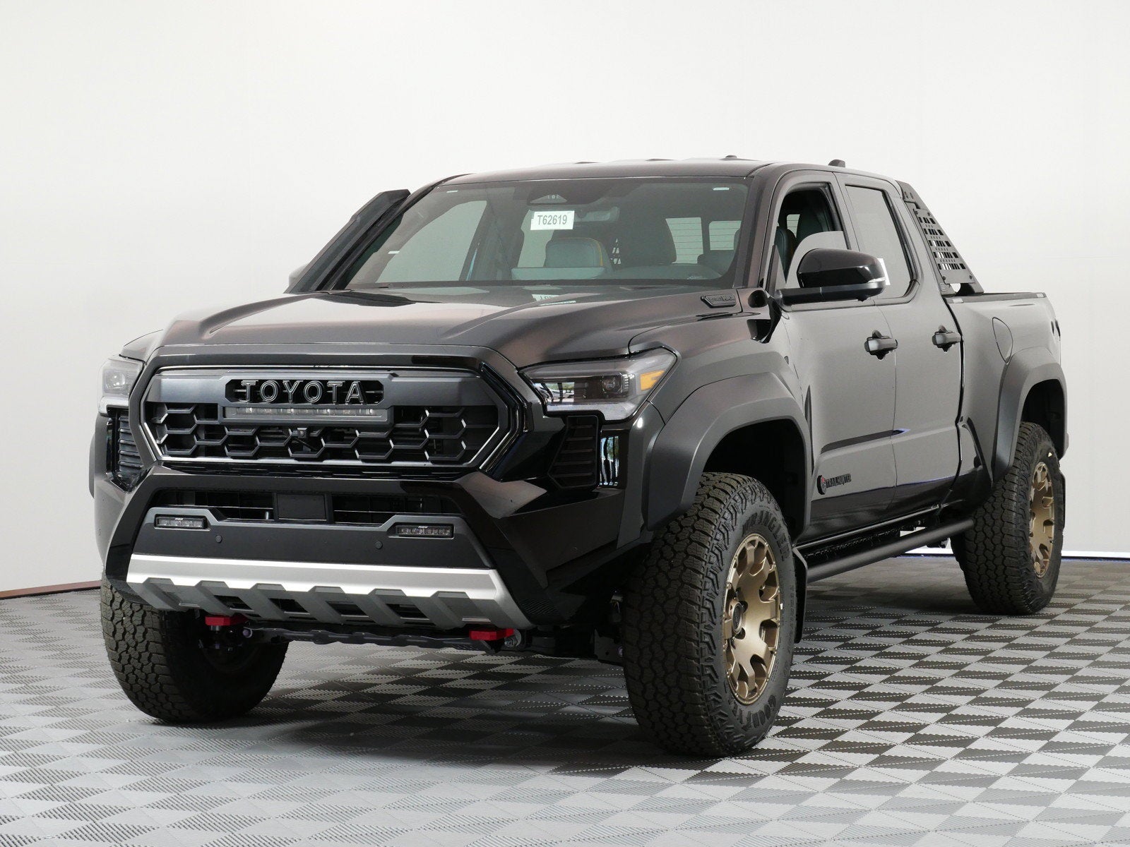 2026 Toyota Tacoma i-FORCE MAX Tacoma Trailhunter