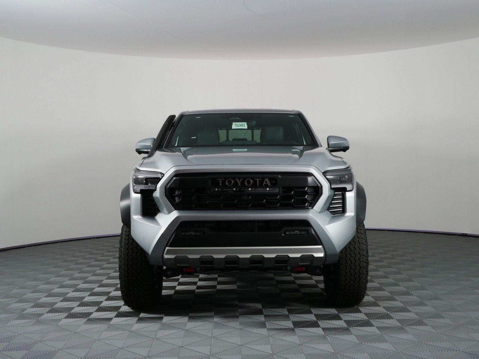 2026 Toyota Tacoma i-FORCE MAX Tacoma Trailhunter