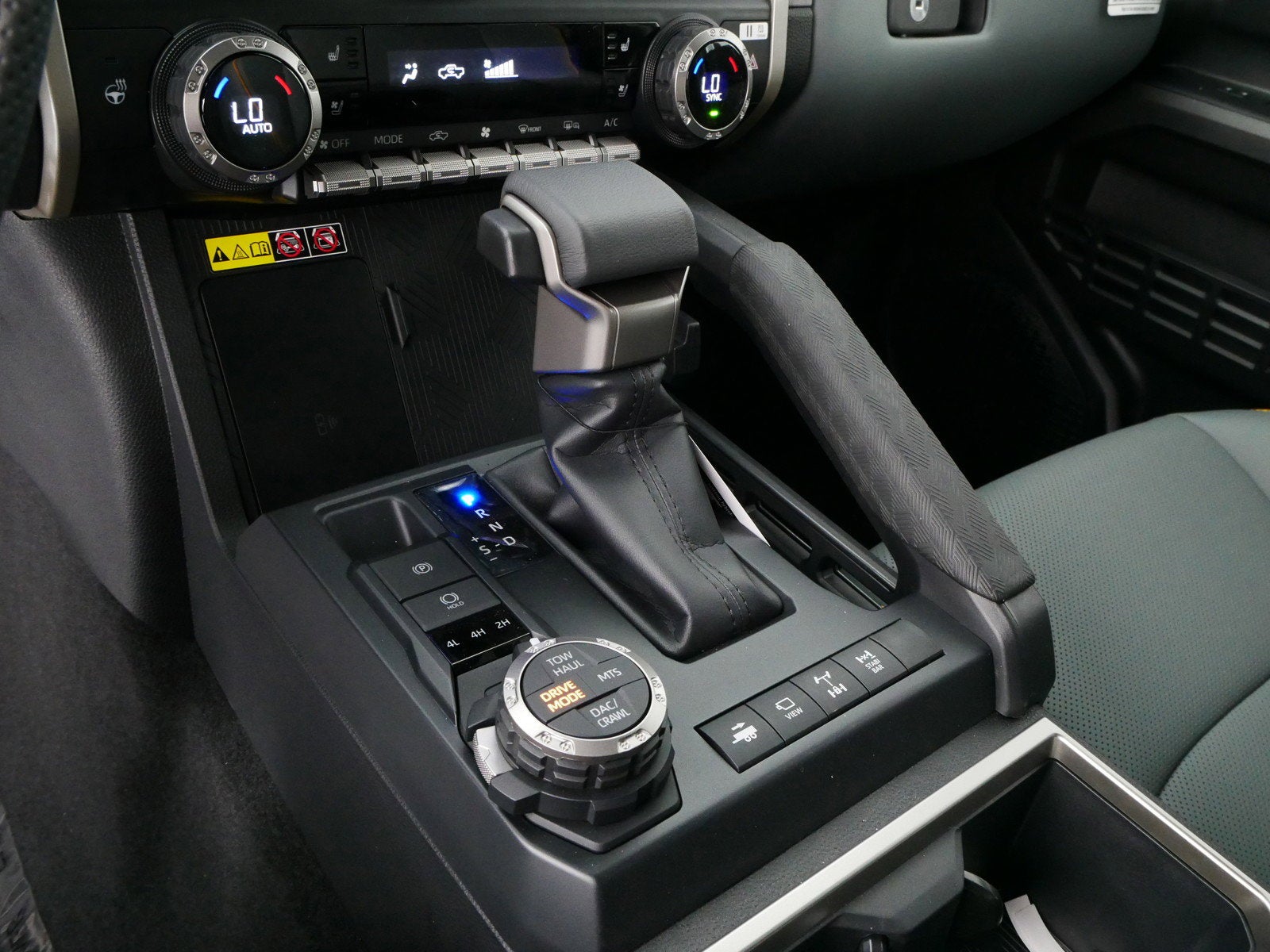 2026 Toyota Tacoma i-FORCE MAX Tacoma Trailhunter