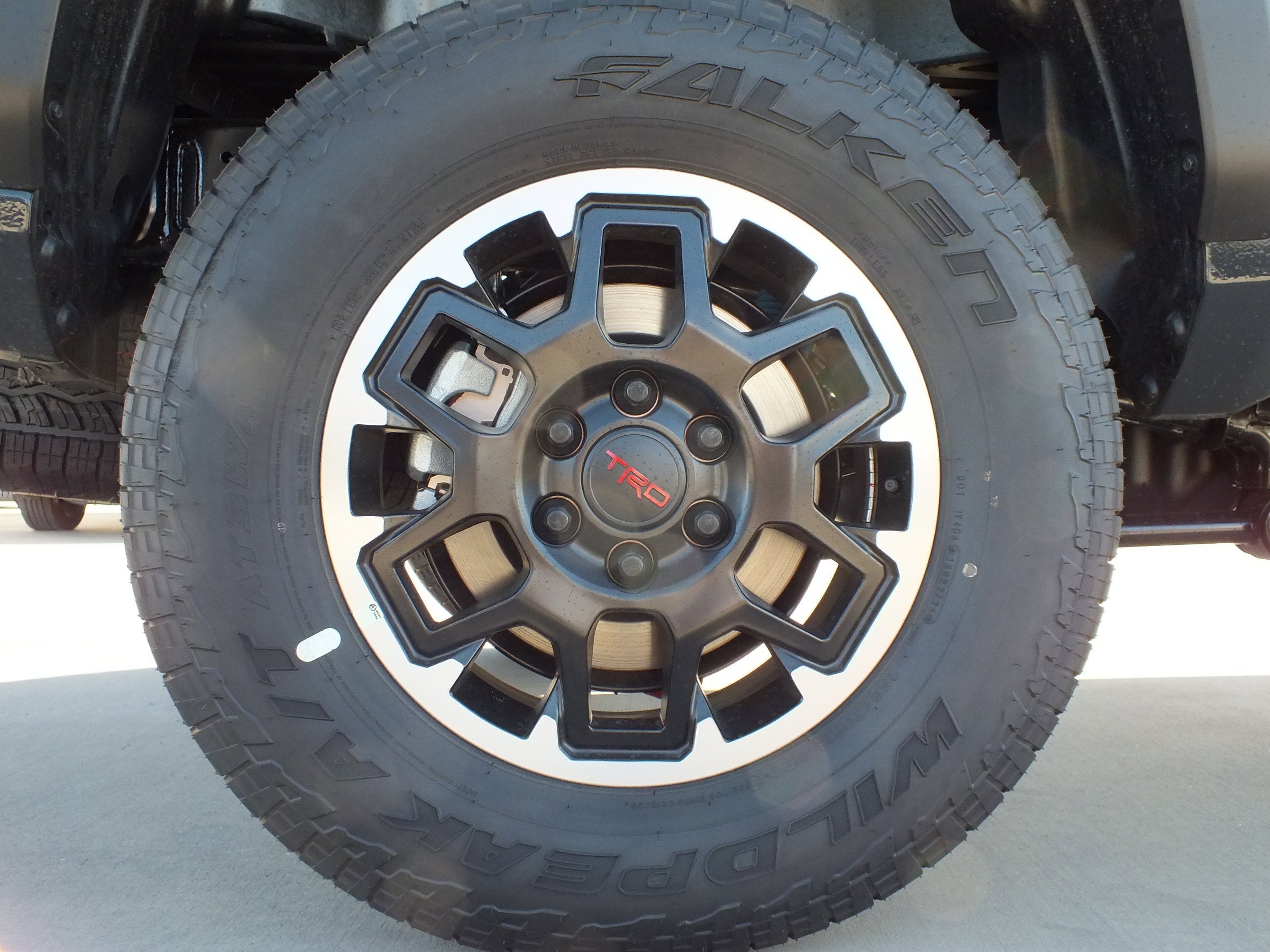 2026 Toyota Tacoma i-FORCE MAX Tacoma TRD Off-Road