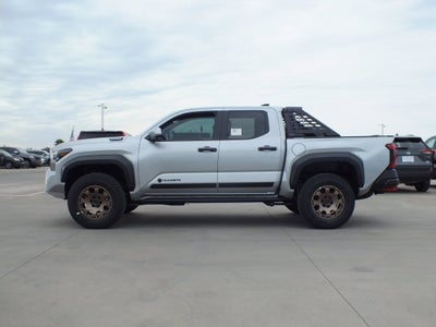 2026 Toyota Tacoma i-FORCE MAX Tacoma Trailhunter
