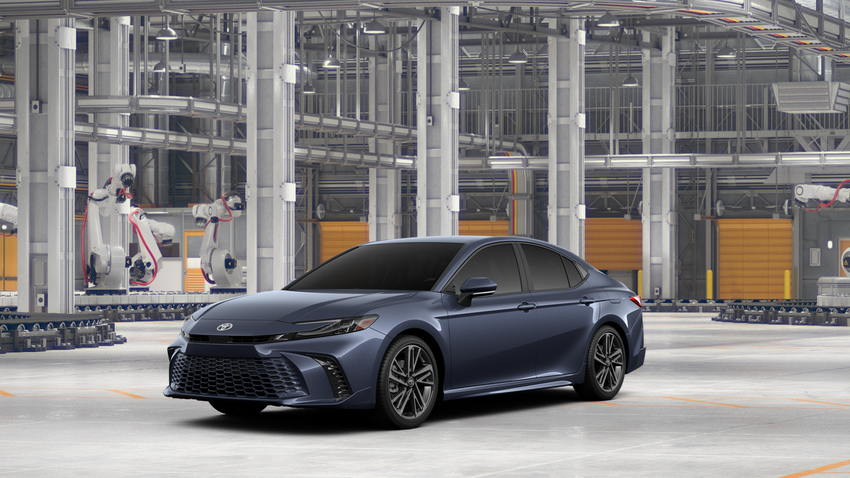 2026 Toyota Camry XSE Hybrid's photo
