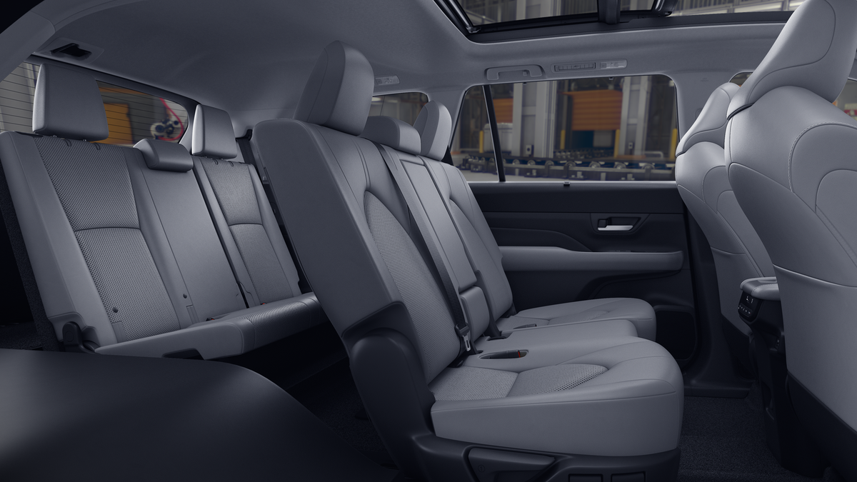 2026 Toyota Grand Highlander Hybrid XLE
