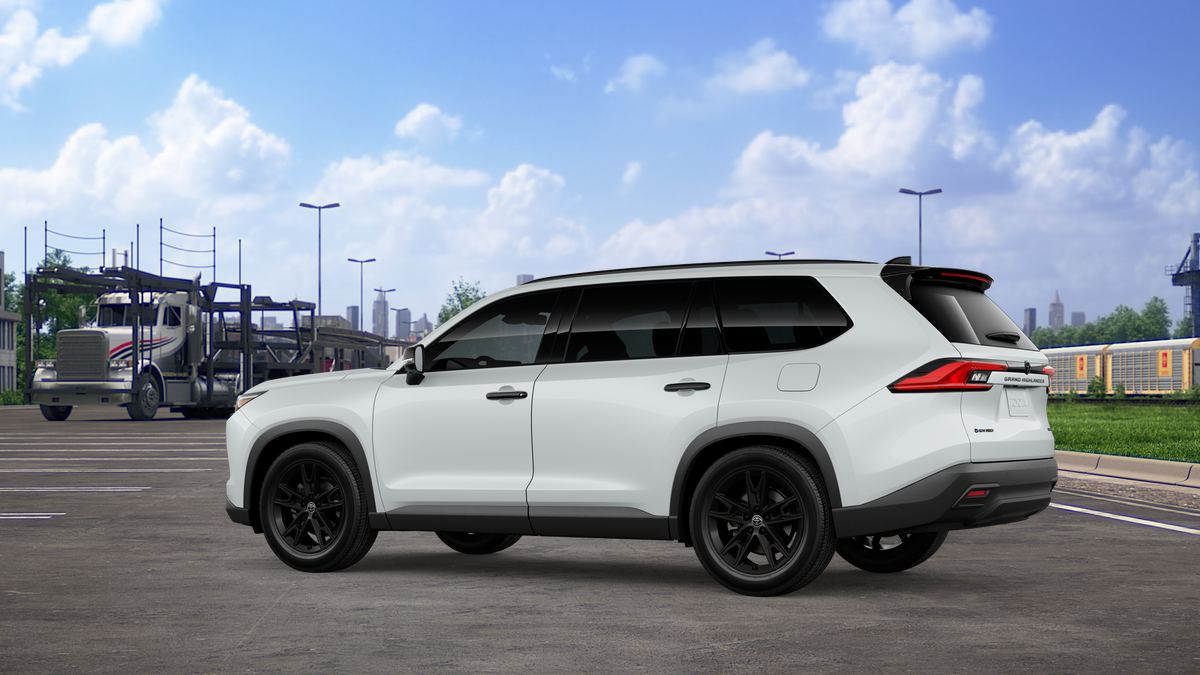 2026 Toyota Grand Highlander Hybrid Nightshade