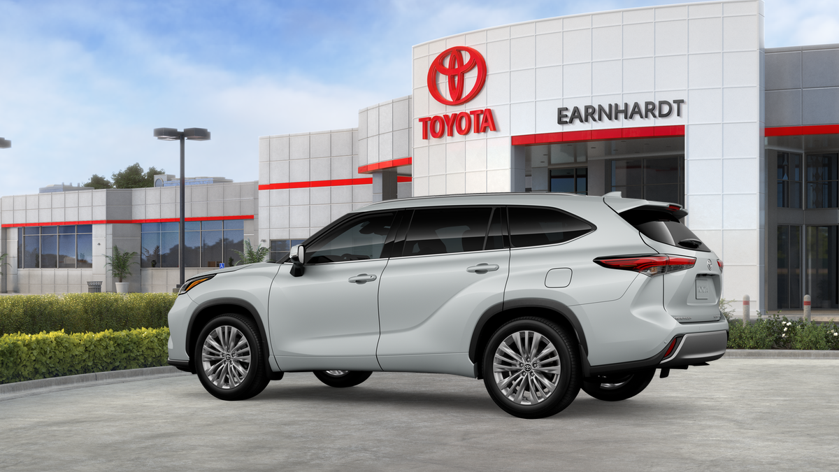2026 Toyota Highlander Platinum