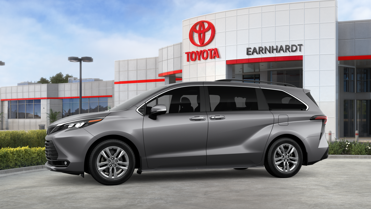 2026 Toyota Sienna XLE