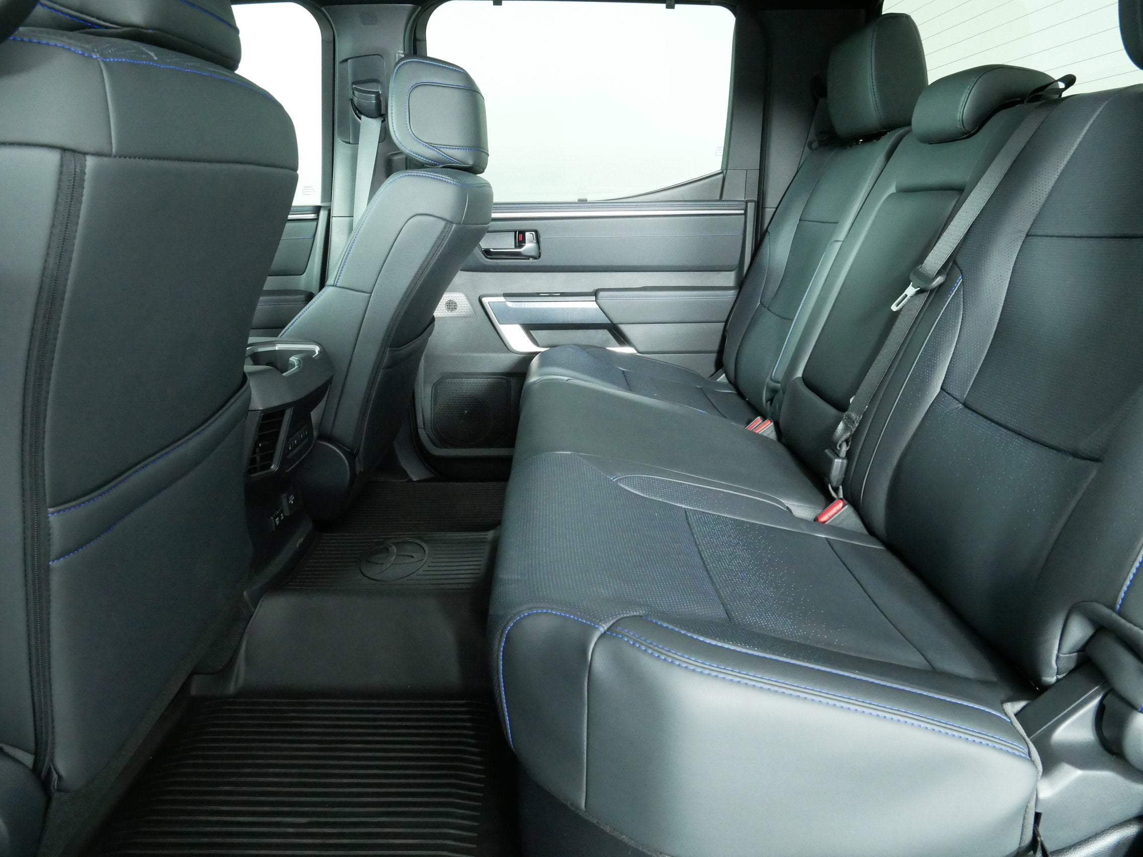 2025 Toyota Tundra i-FORCE MAX Tundra Platinum