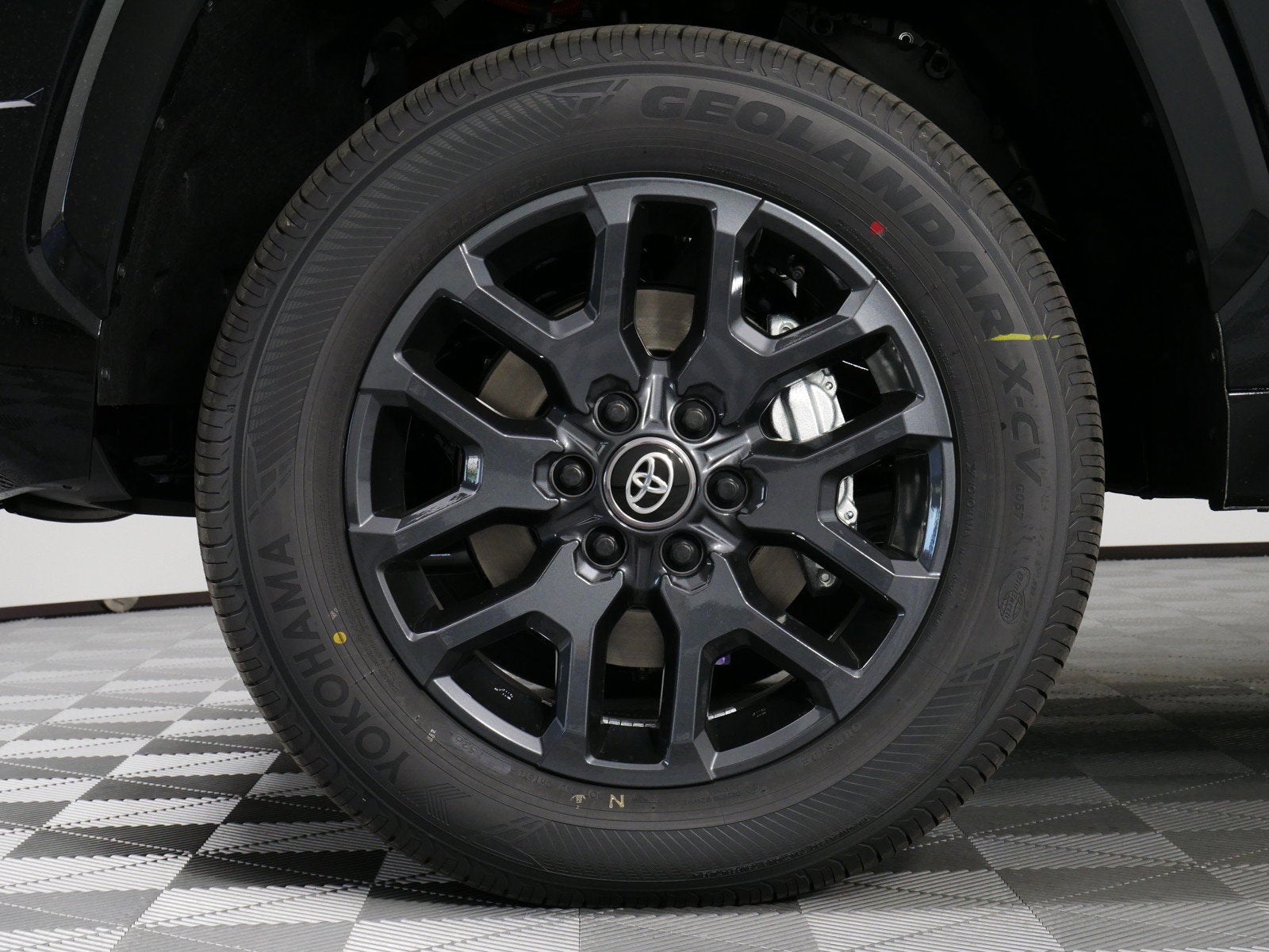 2026 Toyota Tundra i-FORCE MAX Tundra Platinum