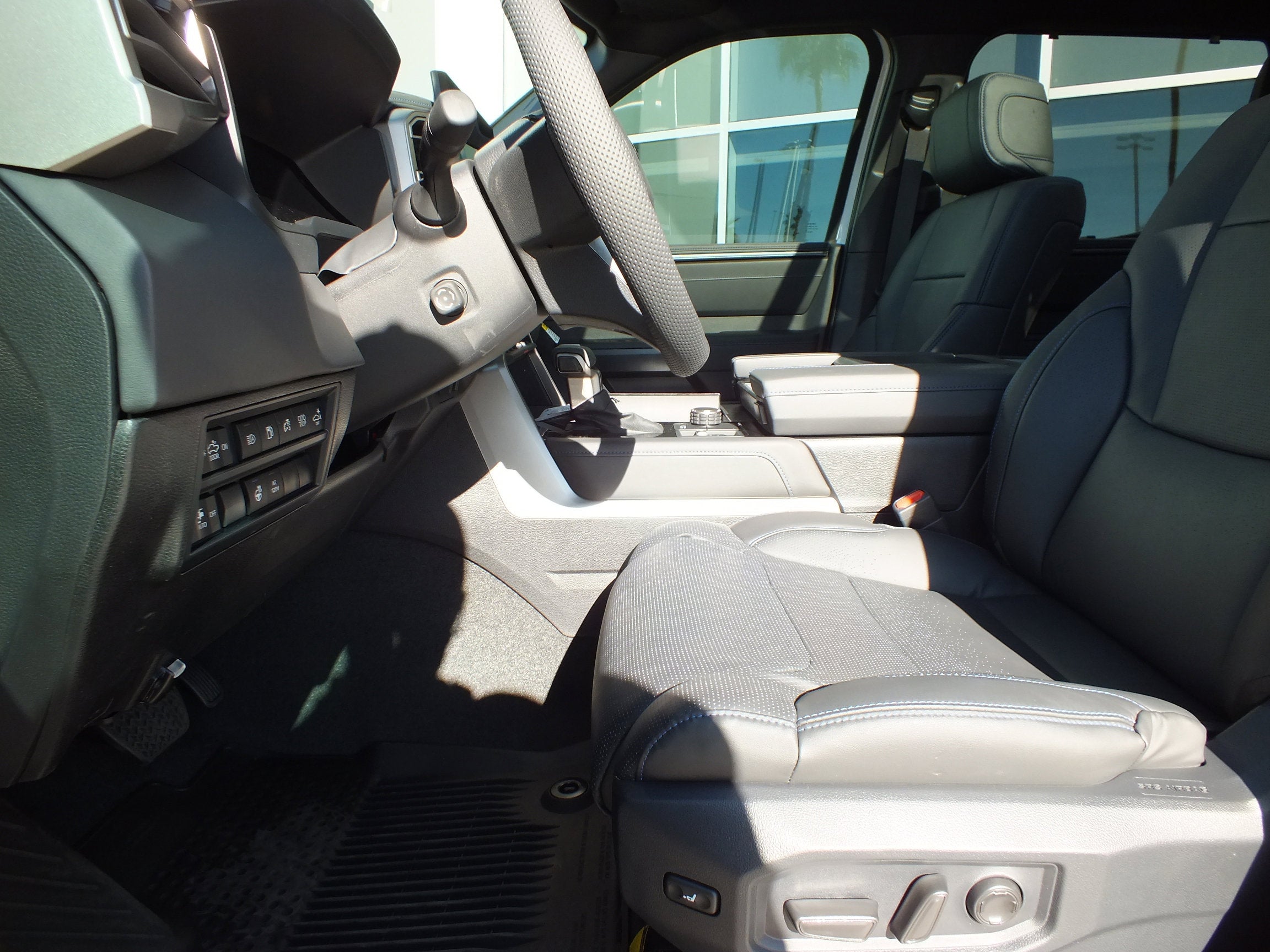 2026 Toyota Tundra i-FORCE MAX Tundra Platinum