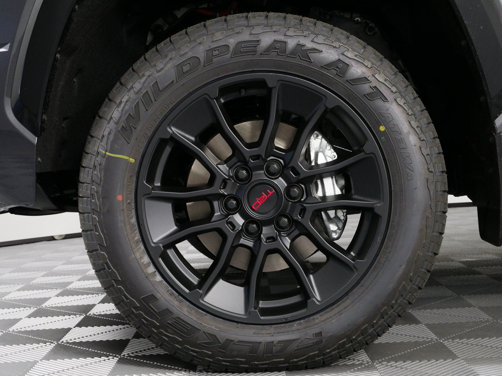 2026 Toyota Tundra i-FORCE MAX Tundra Platinum