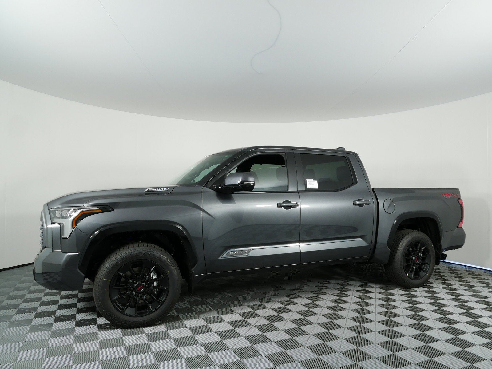 2026 Toyota Tundra i-FORCE MAX Tundra Platinum