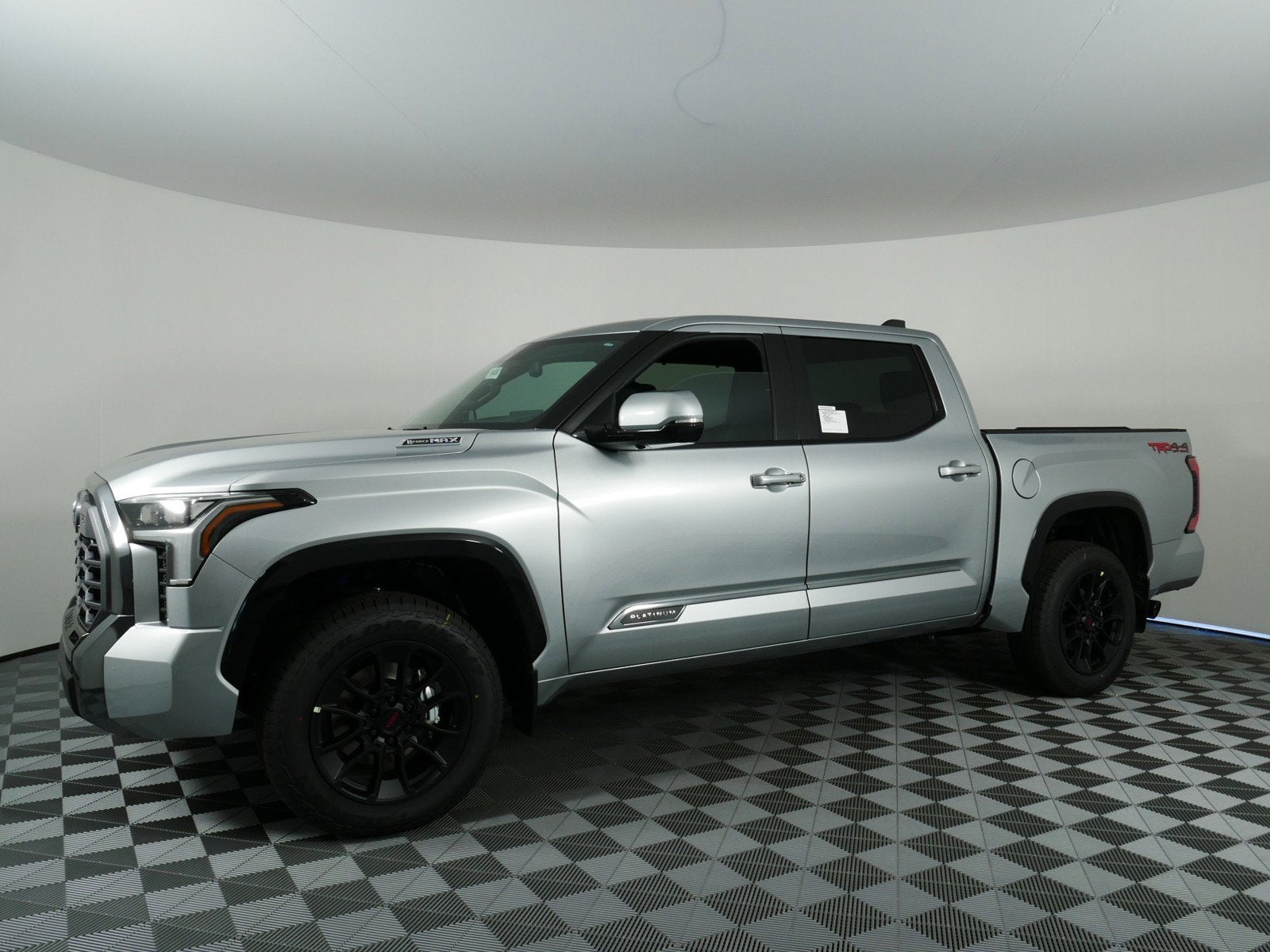 2026 Toyota Tundra i-FORCE MAX Tundra Platinum