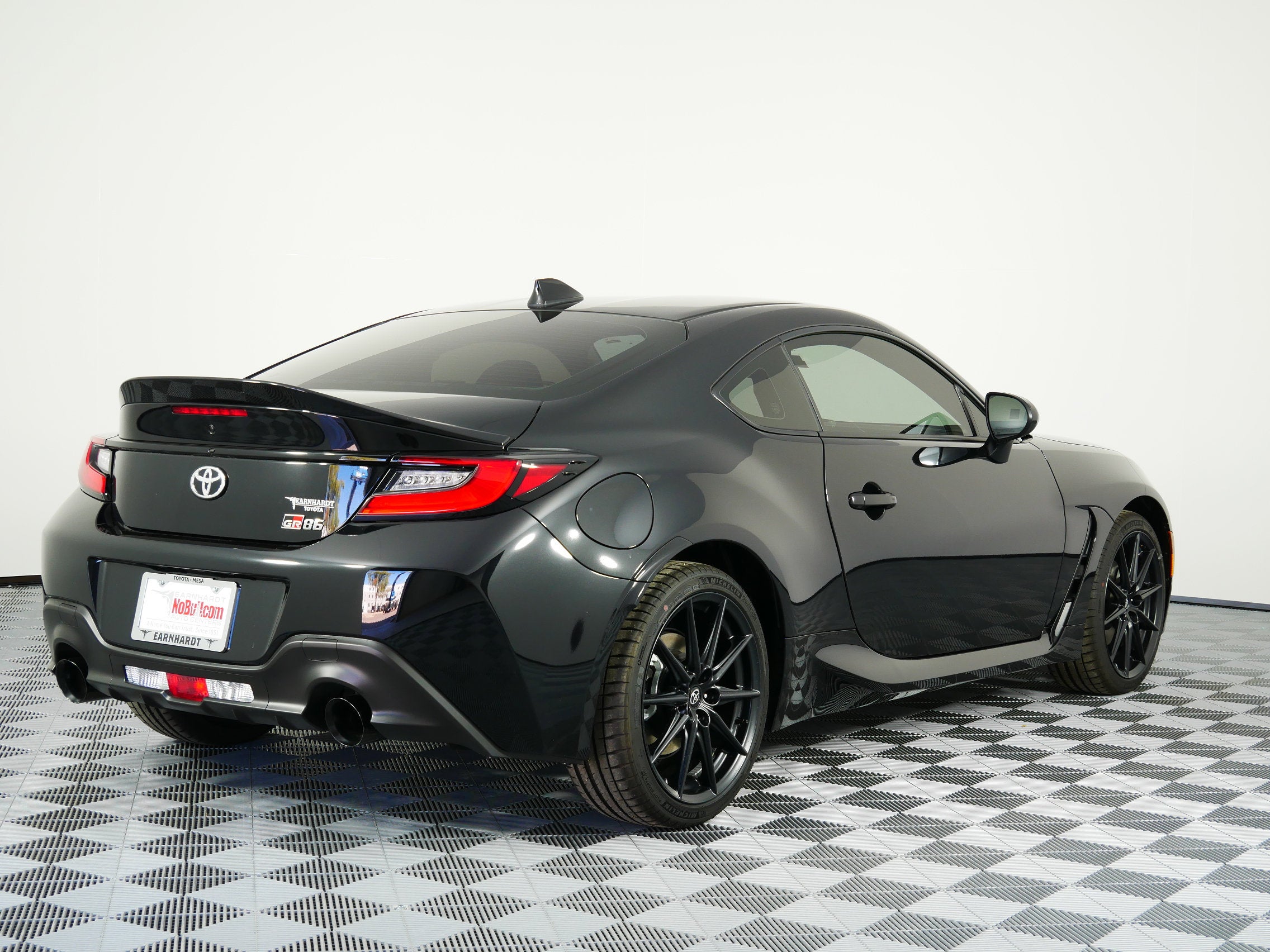 2026 Toyota GR86 Premium MT