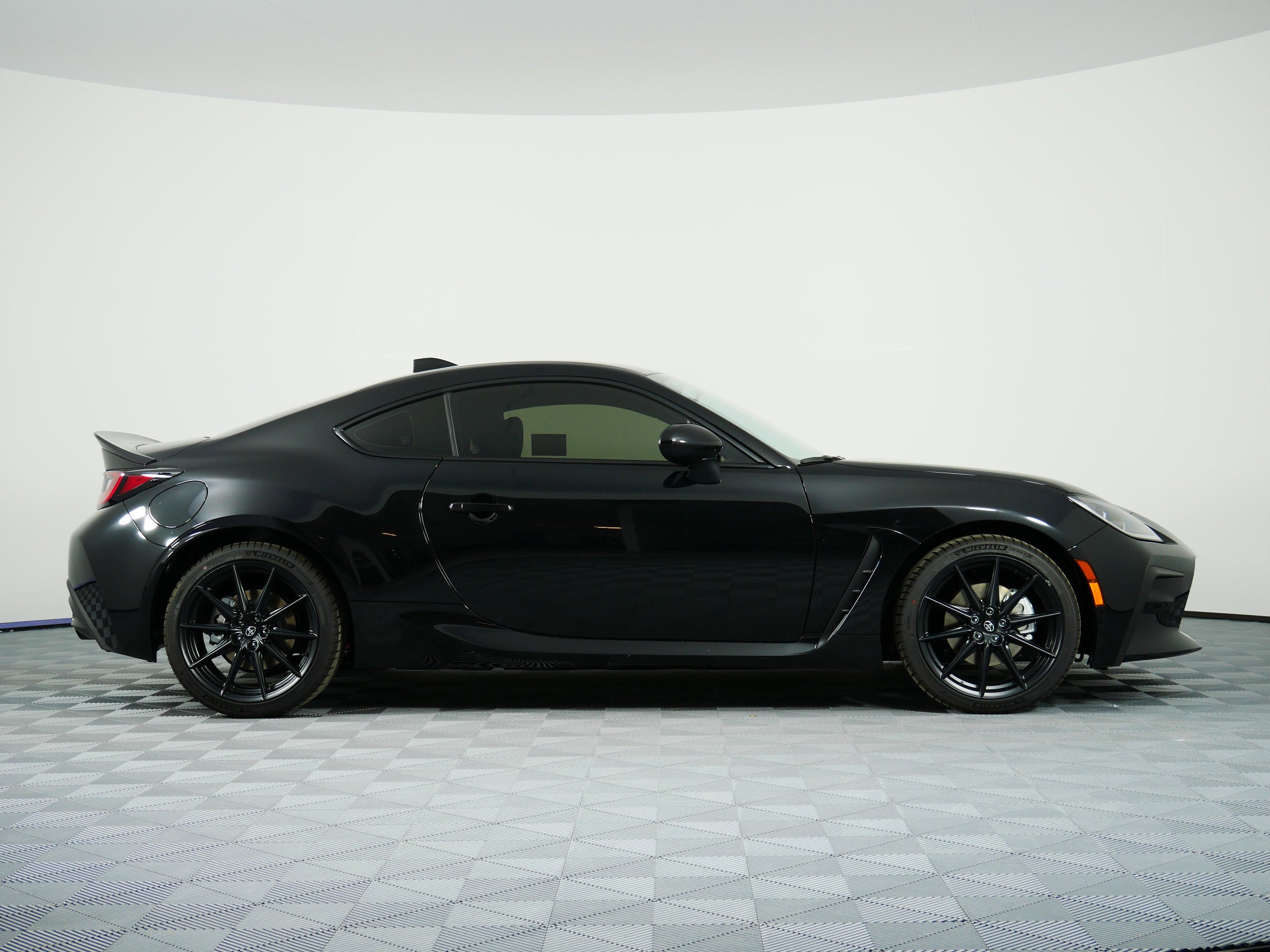 2026 Toyota GR86 Premium MT