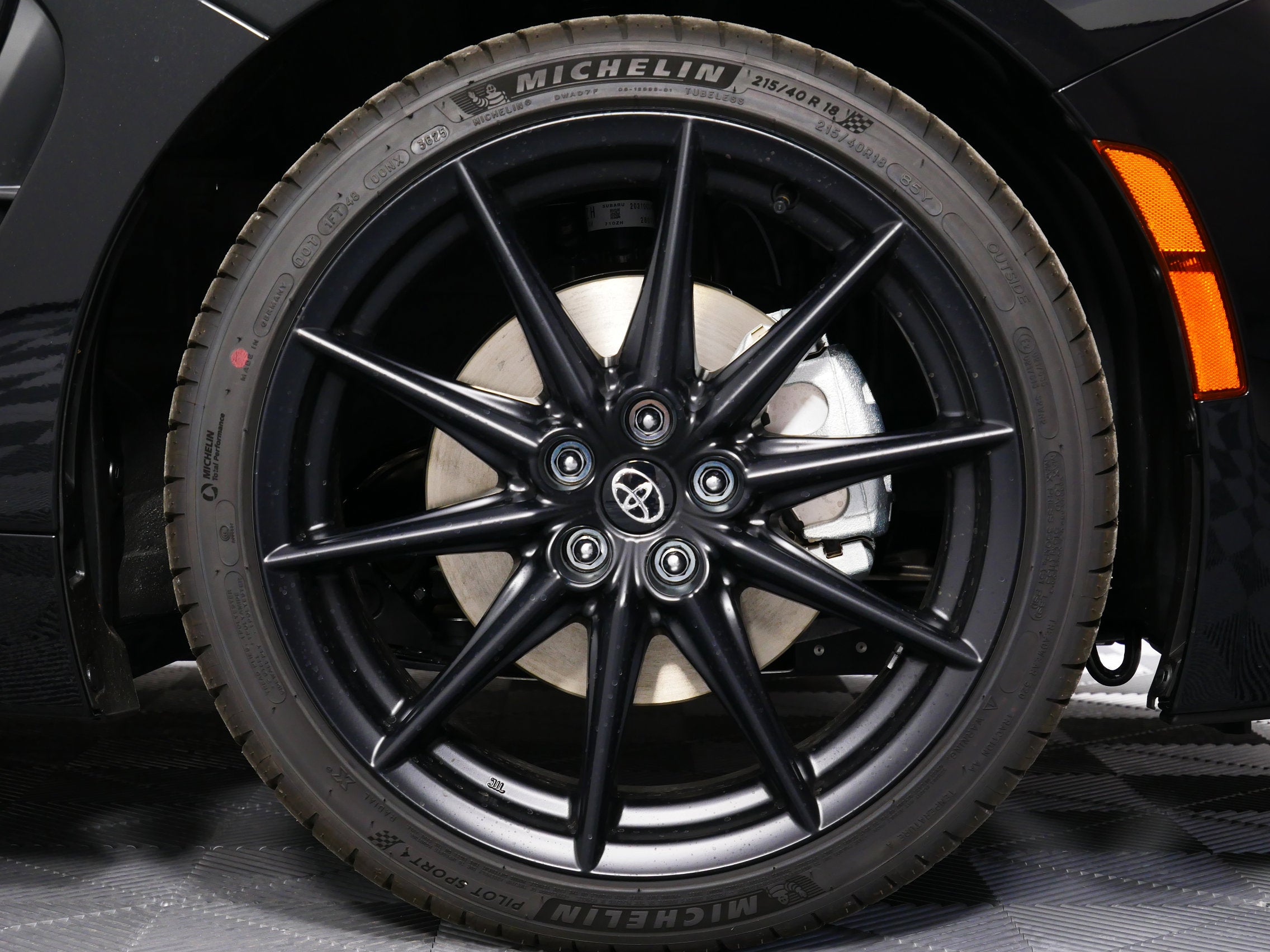 2026 Toyota GR86 Premium MT