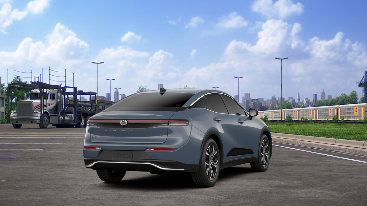 2026 Toyota Toyota Crown XLE