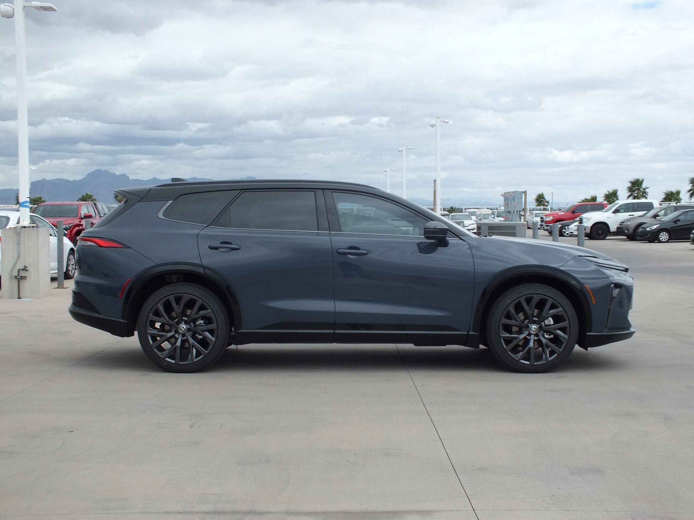 2026 Toyota Toyota Crown Signia Limited