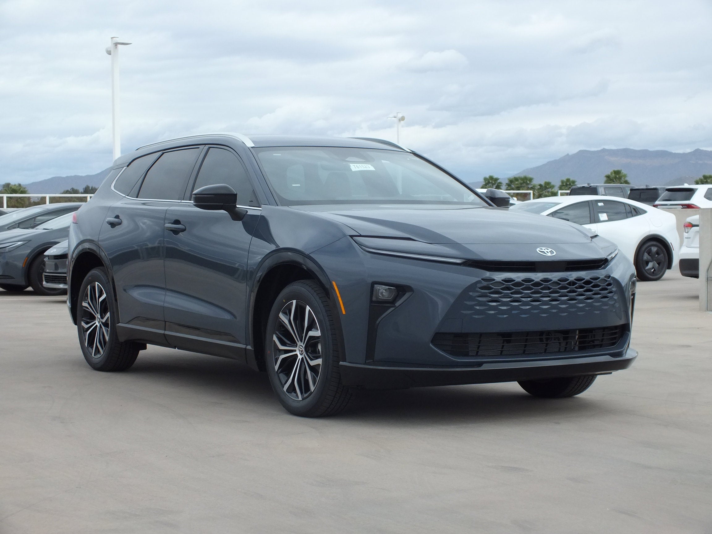 2026 Toyota Toyota Crown Signia XLE