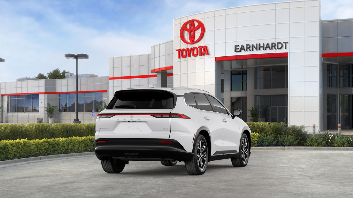 2026 Toyota Toyota Crown Signia XLE