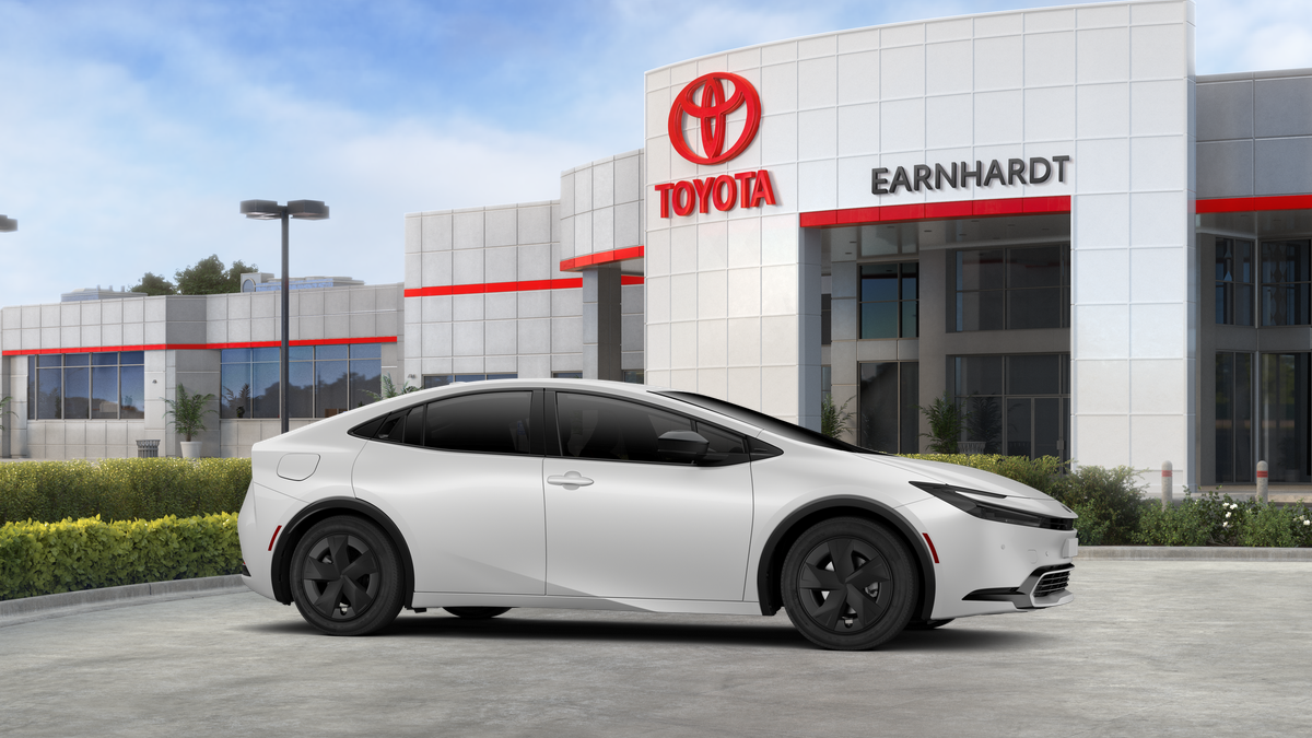 2026 Toyota Prius Plug-in Hybrid SE