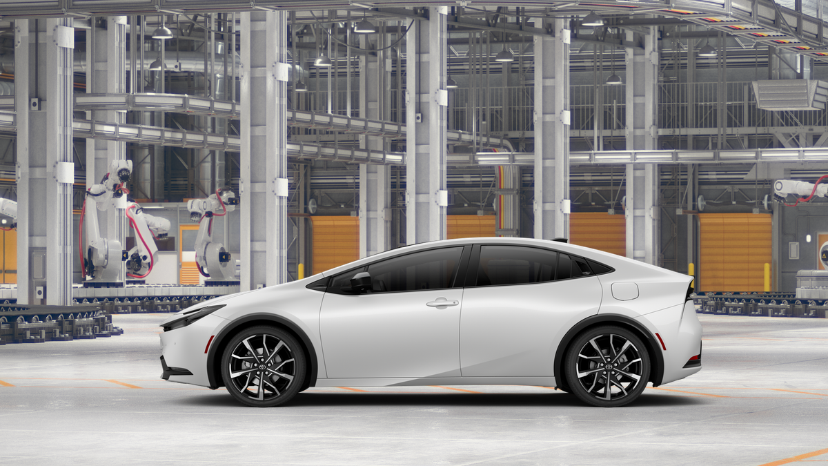 2027 Toyota Prius Plug-in Hybrid XSE Premium