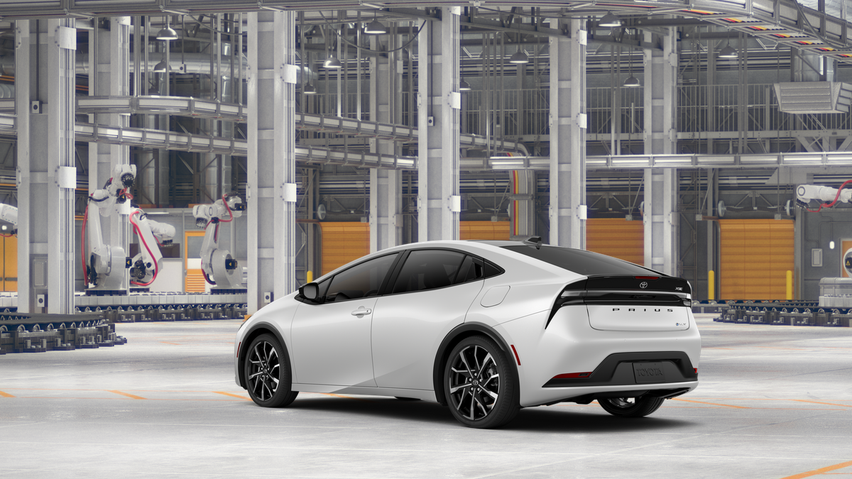 2027 Toyota Prius Plug-in Hybrid XSE Premium