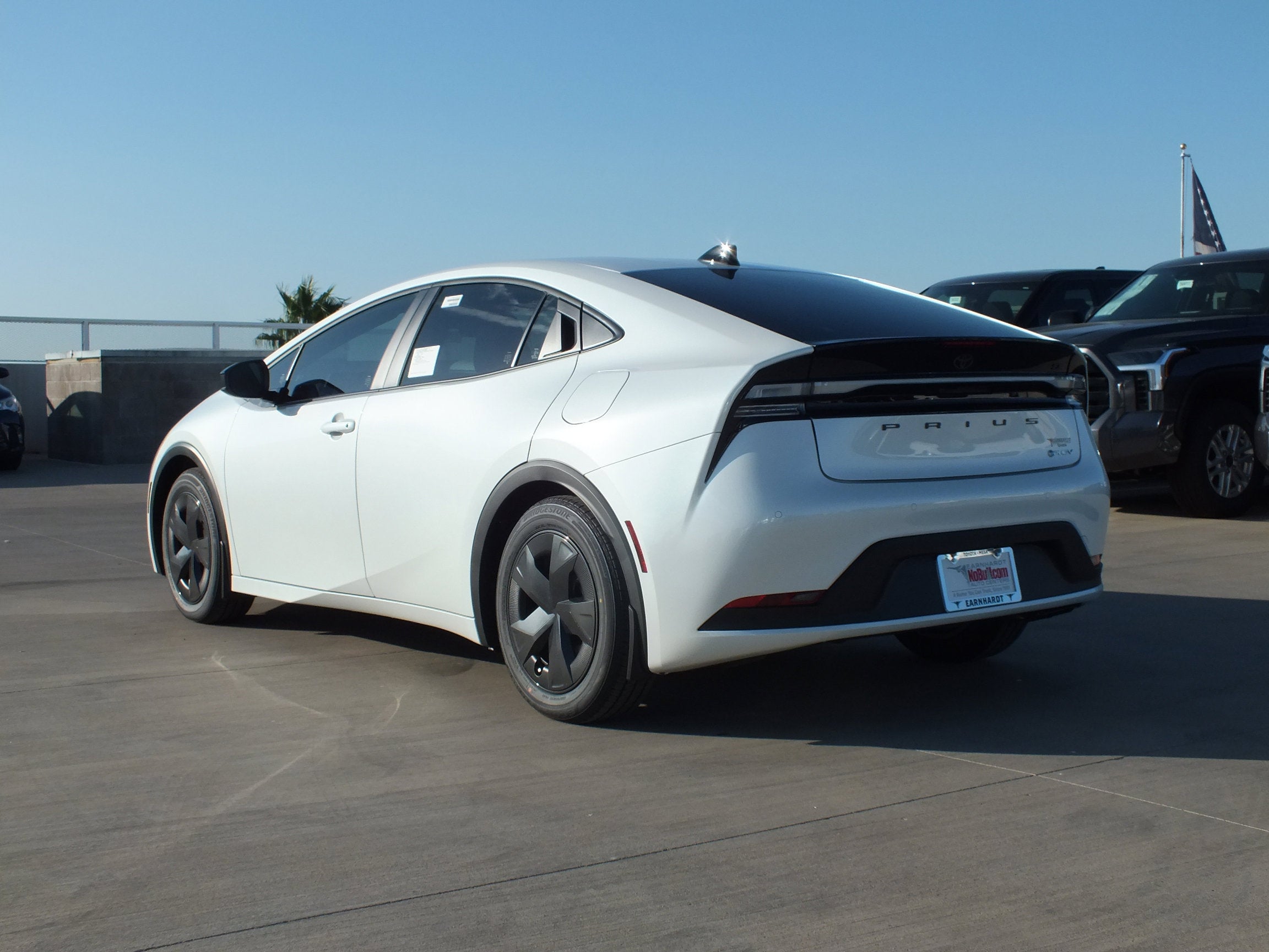 2026 Toyota Prius Plug-in Hybrid SE