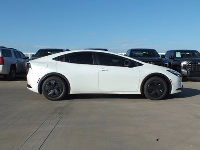 2026 Toyota Prius Plug-in Hybrid SE