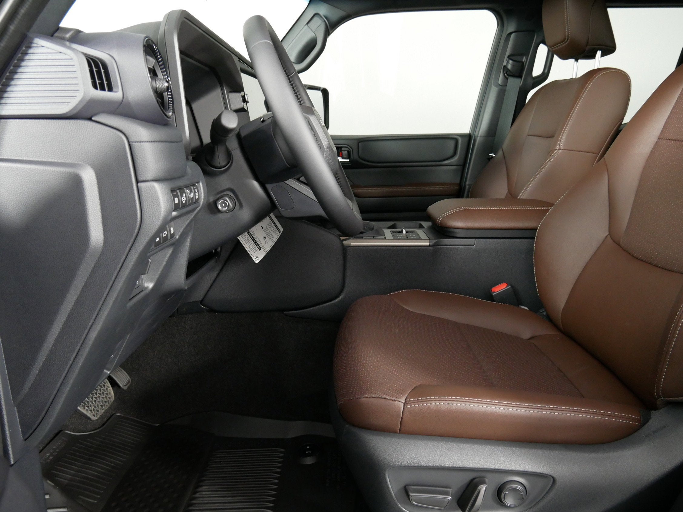 2026 Toyota Land Cruiser 4WD (Natl)