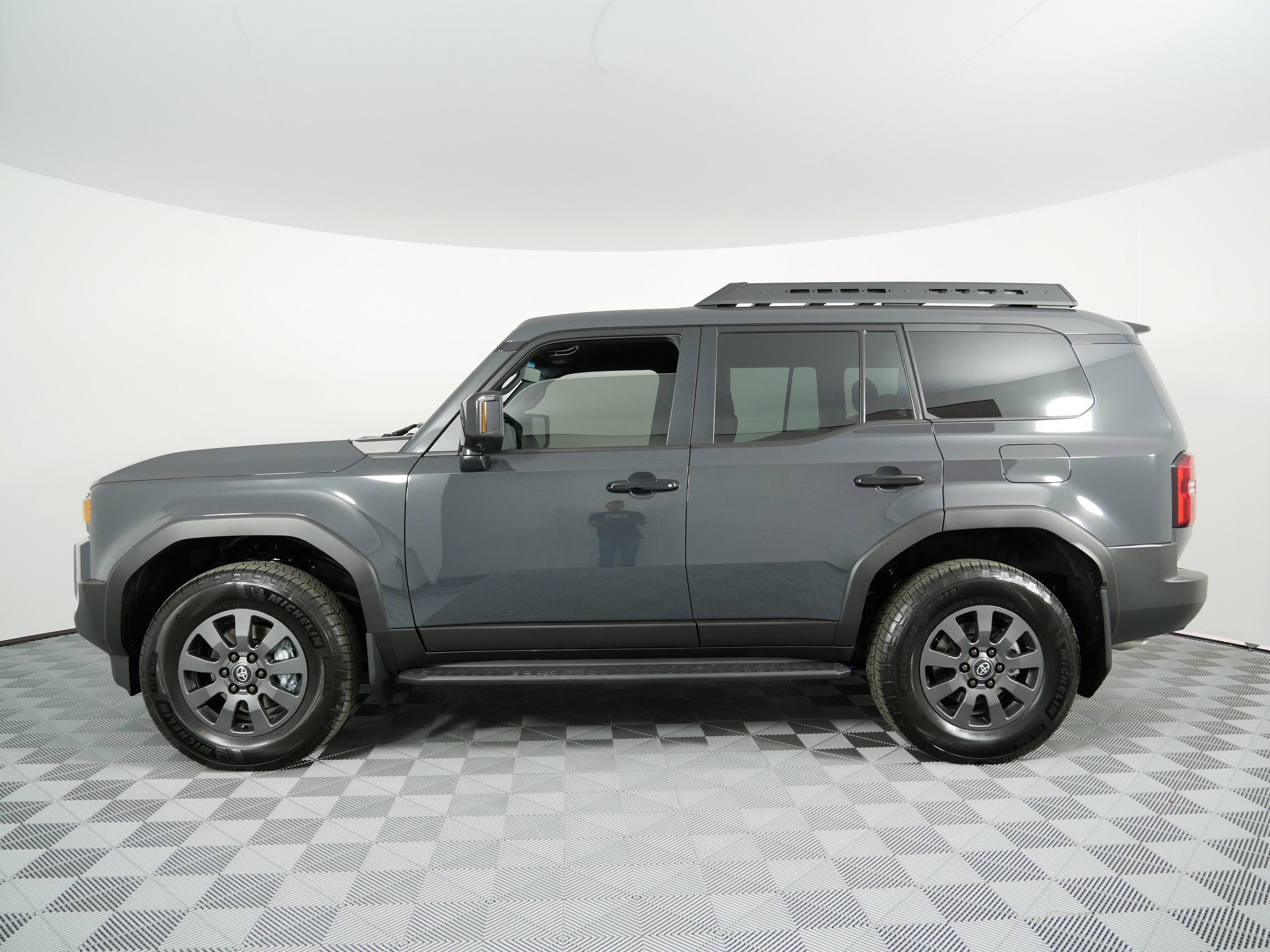 2026 Toyota Land Cruiser 4WD (Natl)