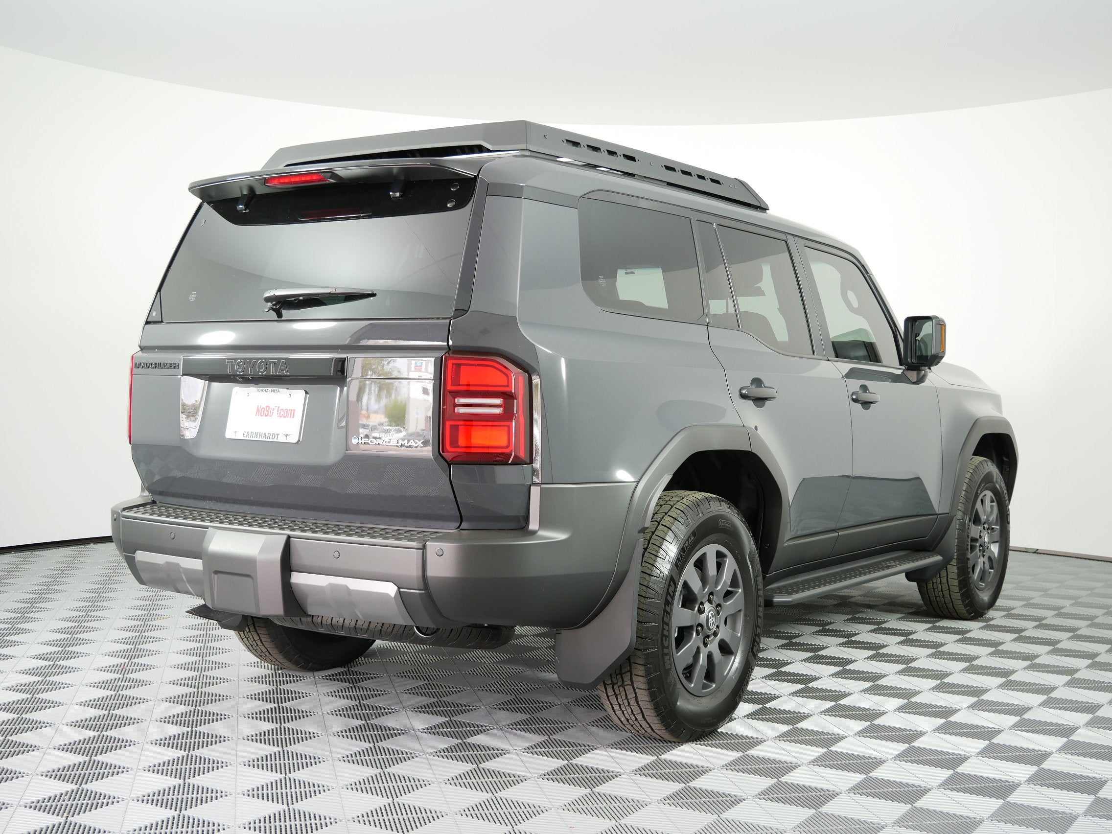2026 Toyota Land Cruiser 4WD (Natl)