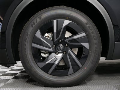 2026 Toyota C-HR SE