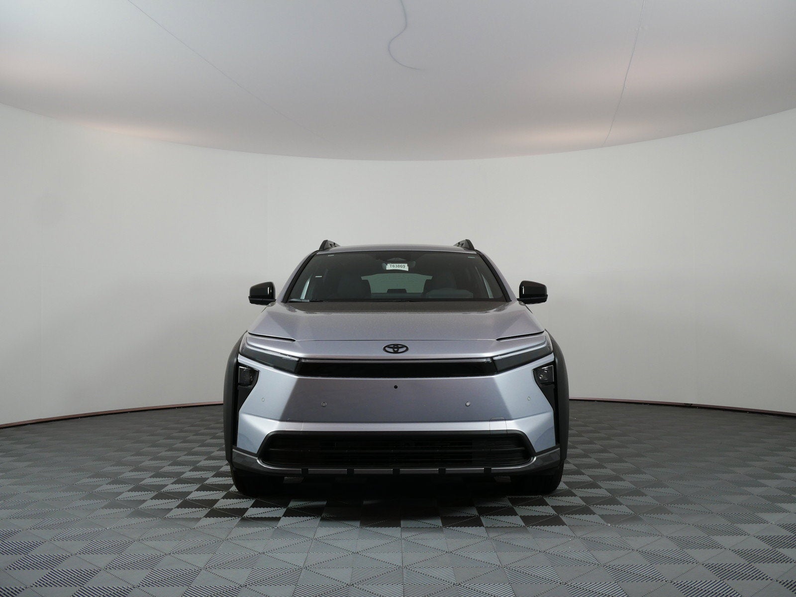 2026 Toyota bZ Woodland AWD (Natl)