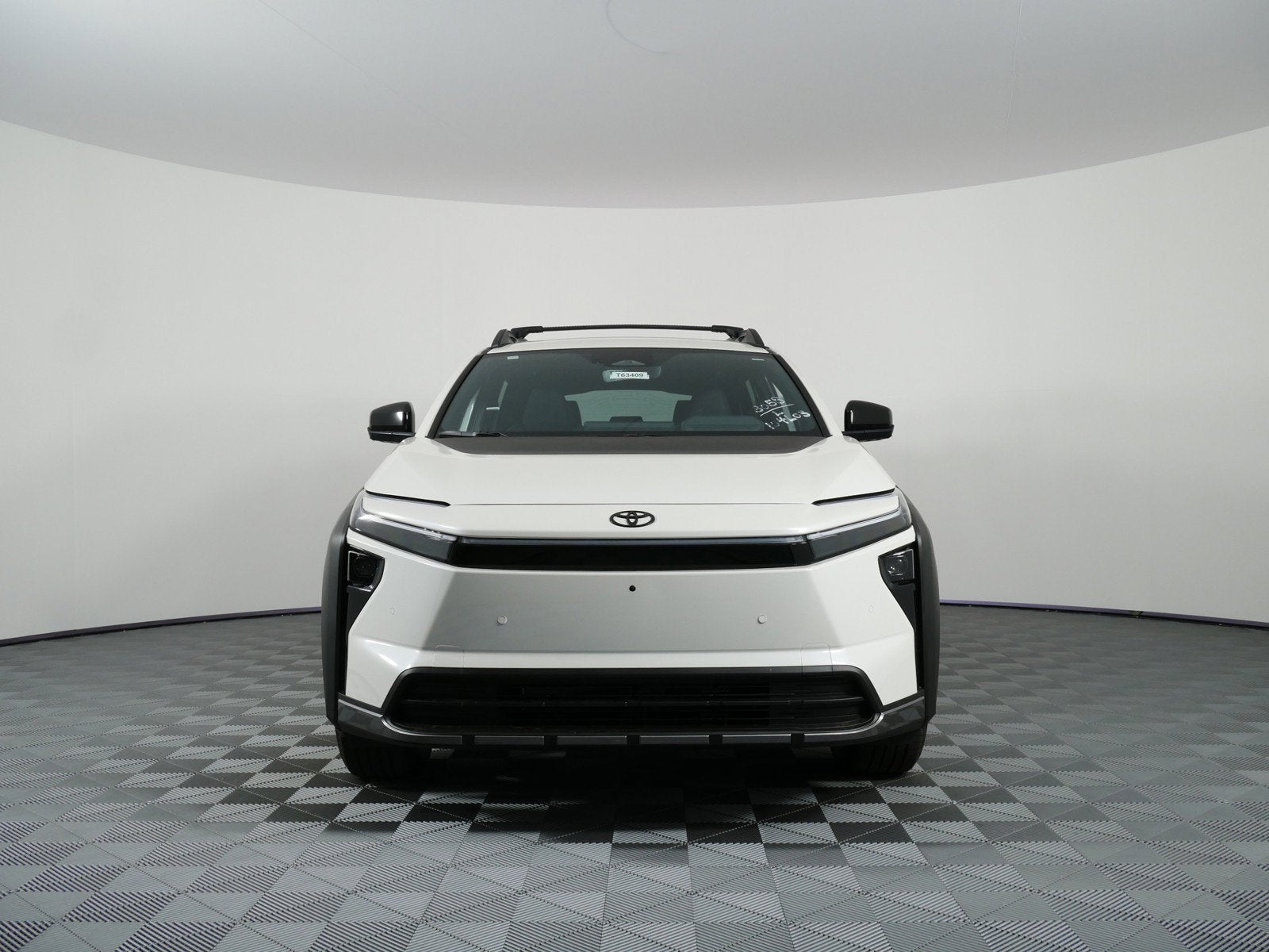 2026 Toyota bZ Woodland AWD (Natl)