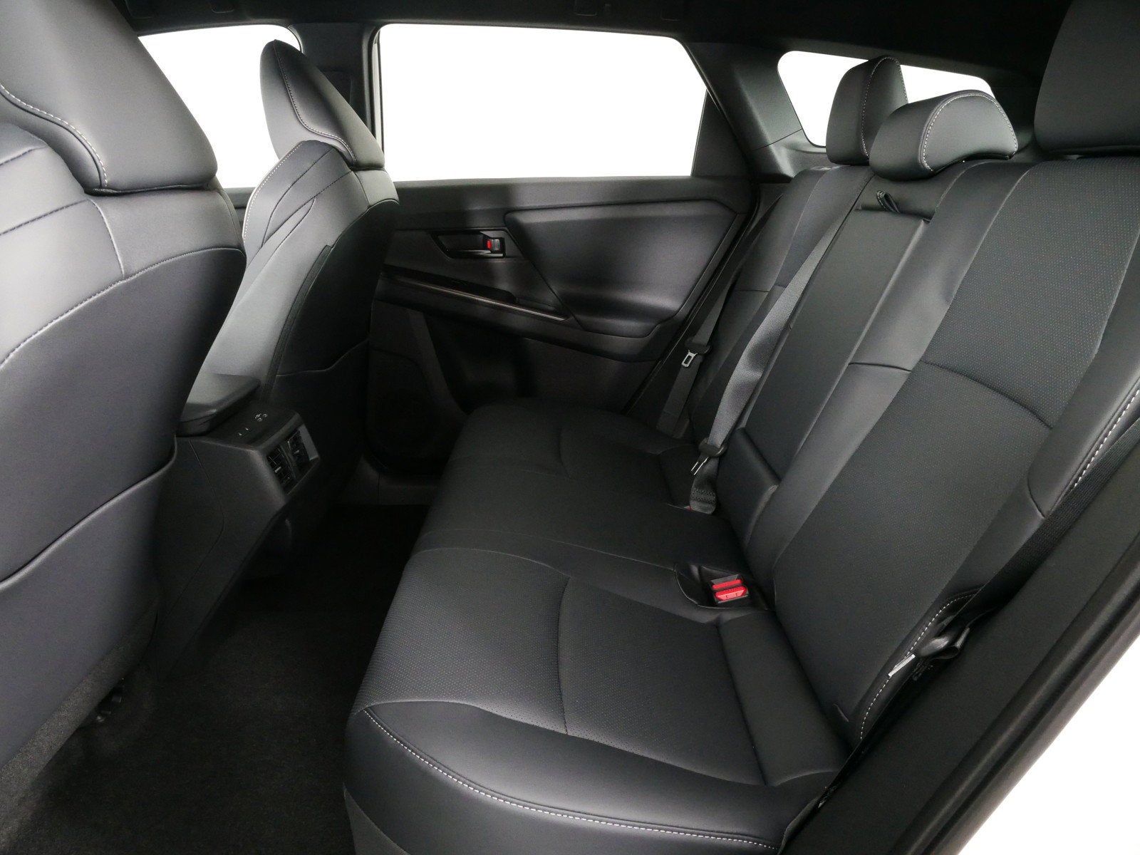 2026 Toyota bZ Woodland AWD (Natl)